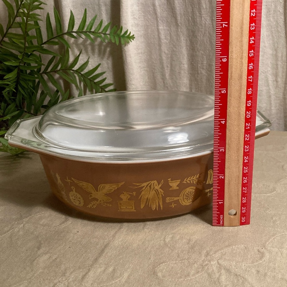 Vintage Pyrex Early American 1 1/2 Quart Casserole With Lid - Picture 15 of 15